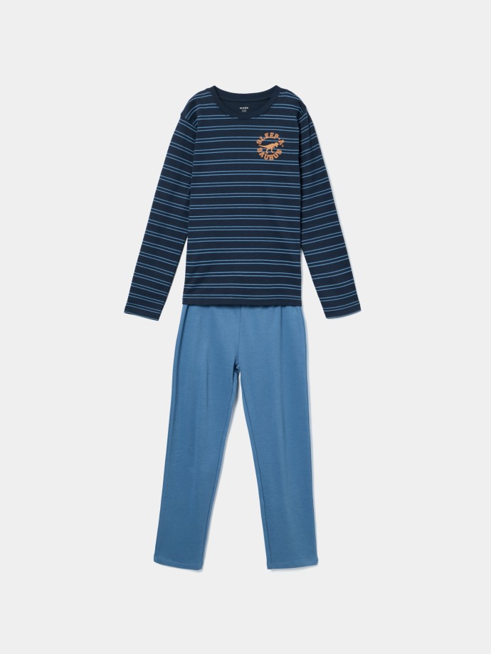 Pijama longo com riscas