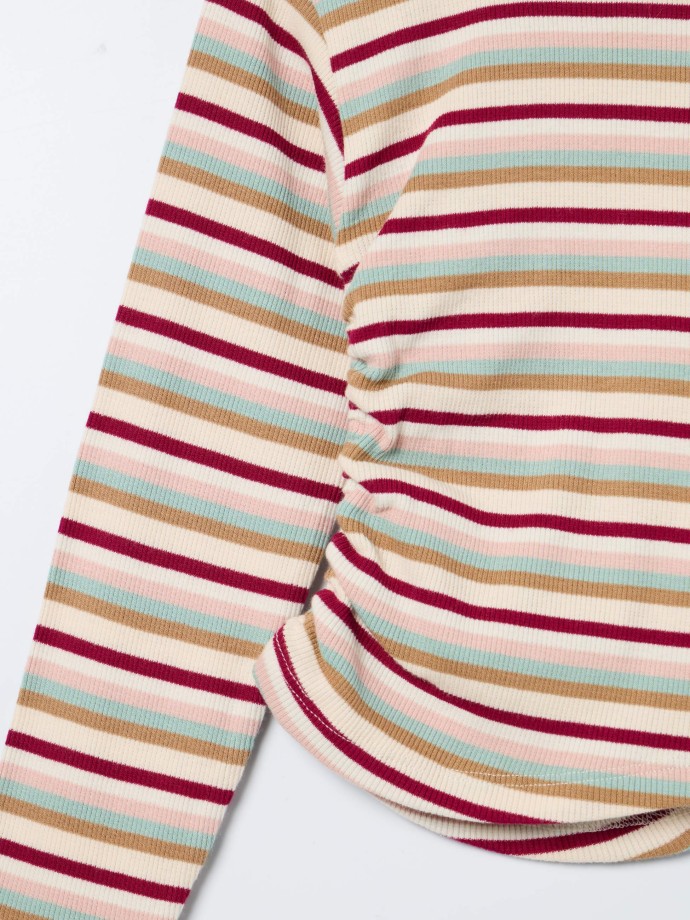 Camisola com riscas