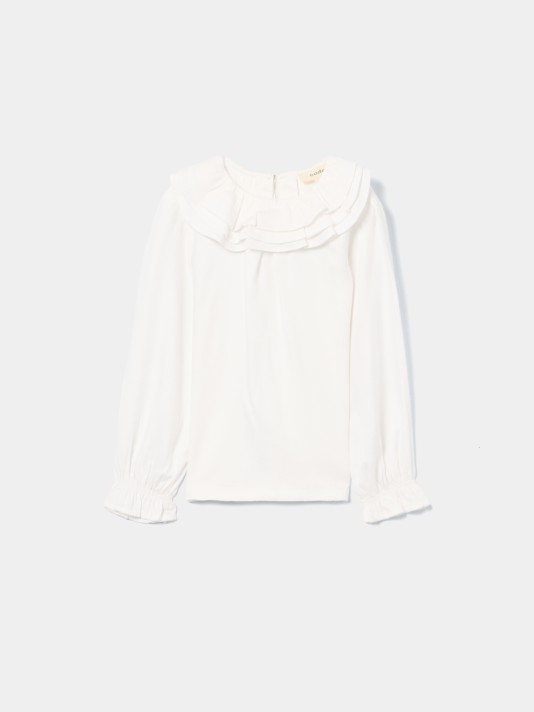 Blusa com folho