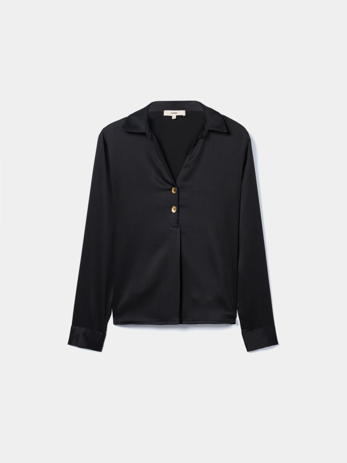 Blusa com botes