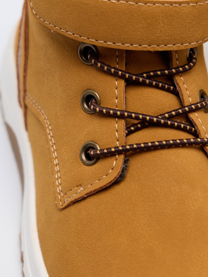 Botas