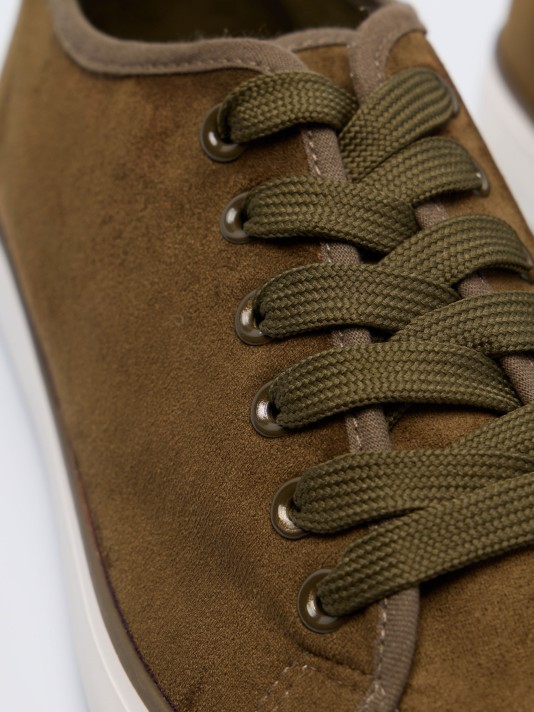 Sapatilhas em camurça Sapatilhas em camurça