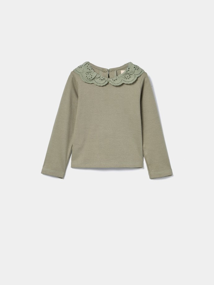 Camisola com gola peter pan Camisola com gola peter pan