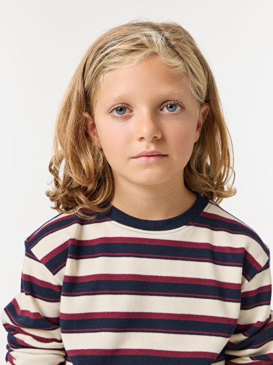 Camisola às riscas Camisola às riscas