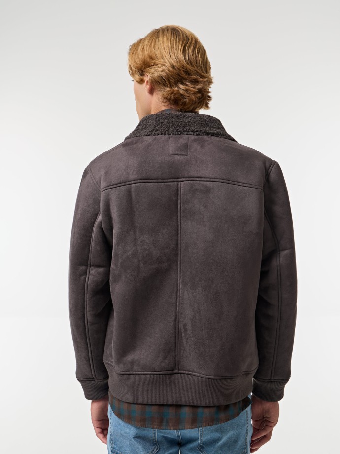 Bomber com gola de pelo Bomber com gola de pelo