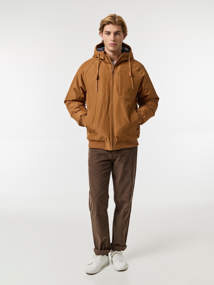 Casaco com carapuço Casaco com carapuço