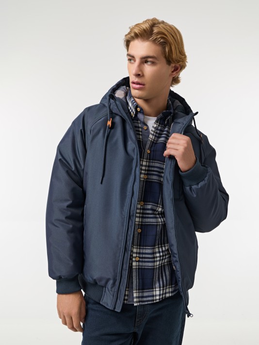 Casaco com carapuço Casaco com carapuço