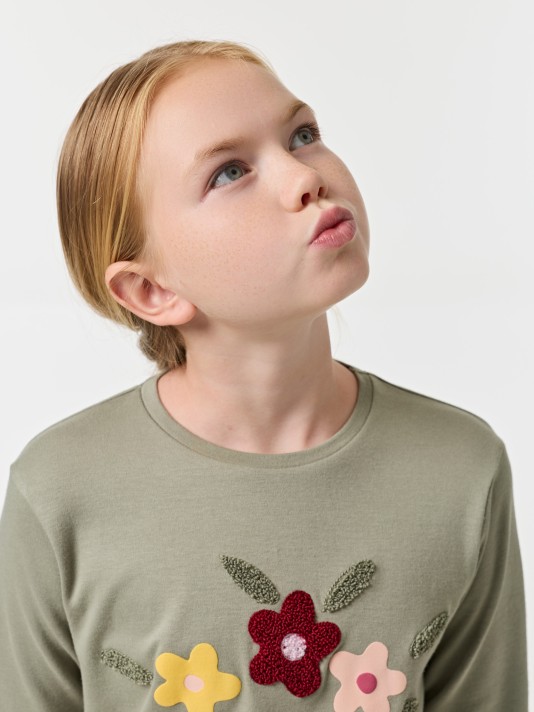 Camisola com bordado Camisola com bordado