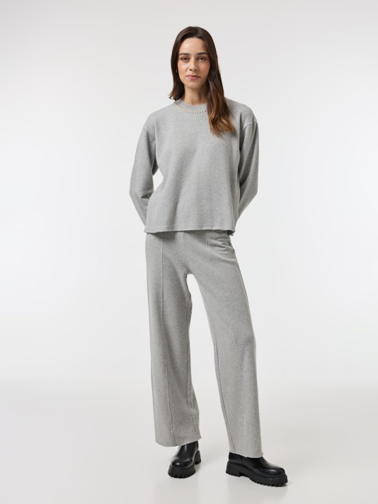 Camisola com apliques Camisola com apliques