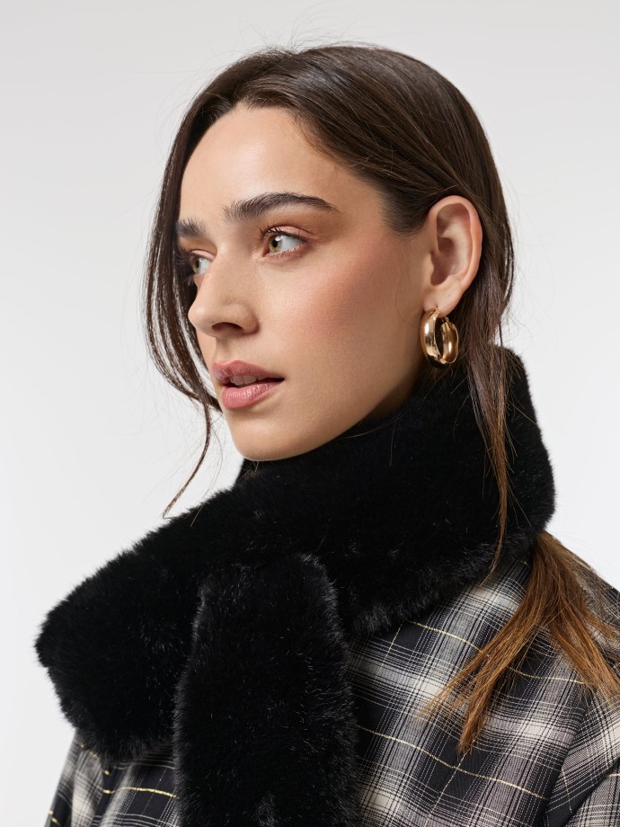 Cachecol em pelo sint�tico