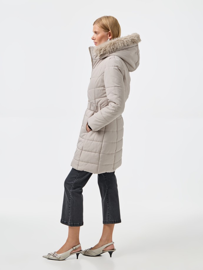 Casaco acolchoado com carapuço Casaco acolchoado com carapuço