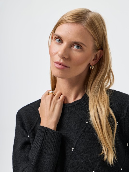 Camisola de malha com pérolas Camisola de malha com pérolas