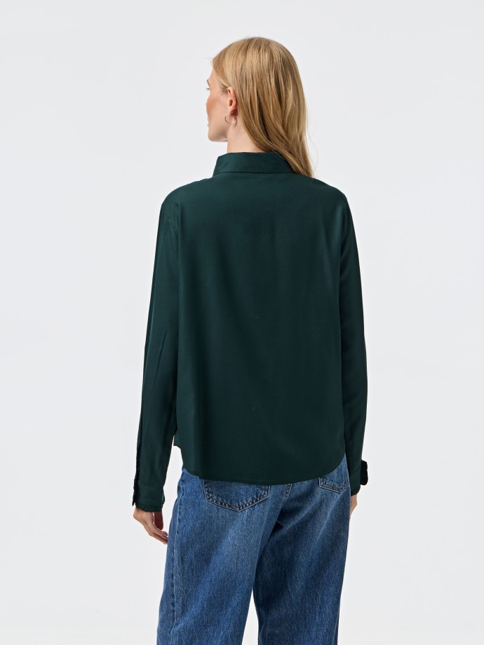 Camisa com franzido Camisa com franzido