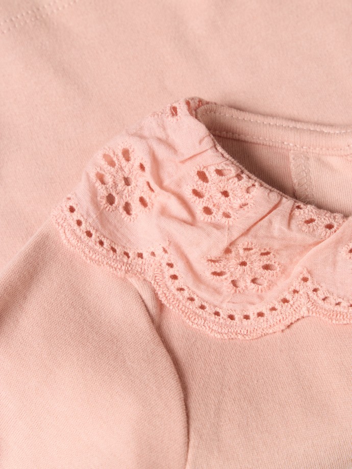 Camisola com gola peter pan Camisola com gola peter pan