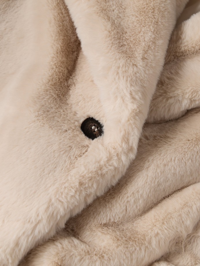 Casaco de pelo sinttico