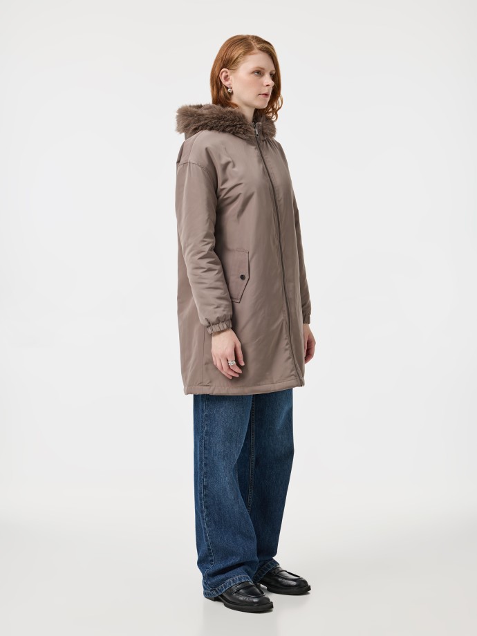 Parka com carapuço Parka com carapuço