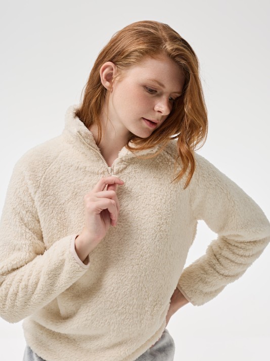 Camisola em sherpa Camisola em sherpa