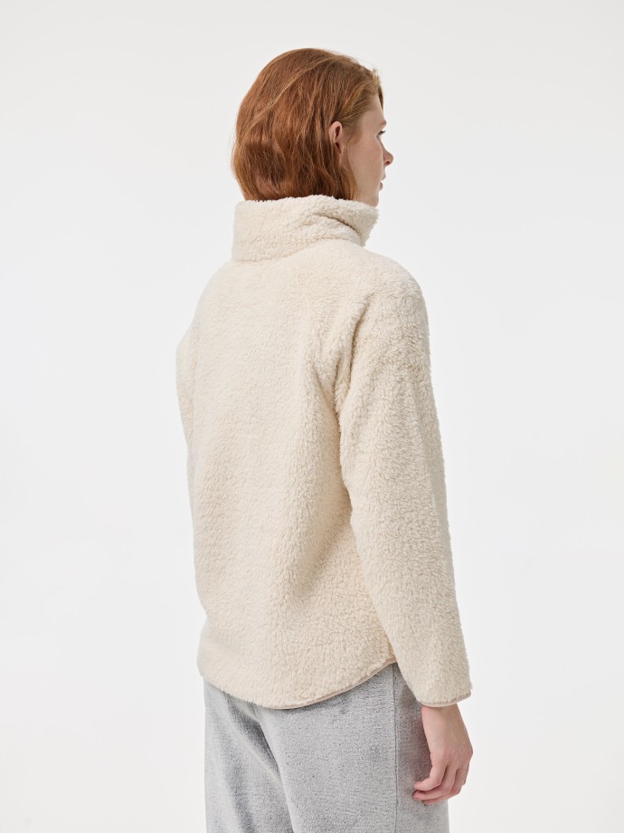 Camisola em sherpa Camisola em sherpa