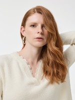 Camisola de malha com bordado