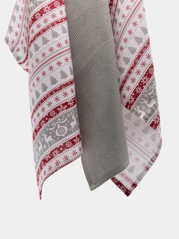 Cesto com 3 panos de Natal Cesto com 3 panos de Natal