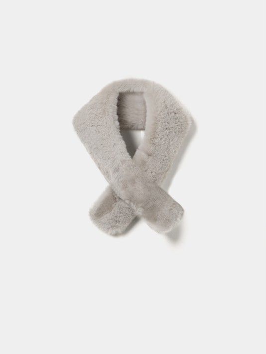 Cachecol em pelo sint�tico