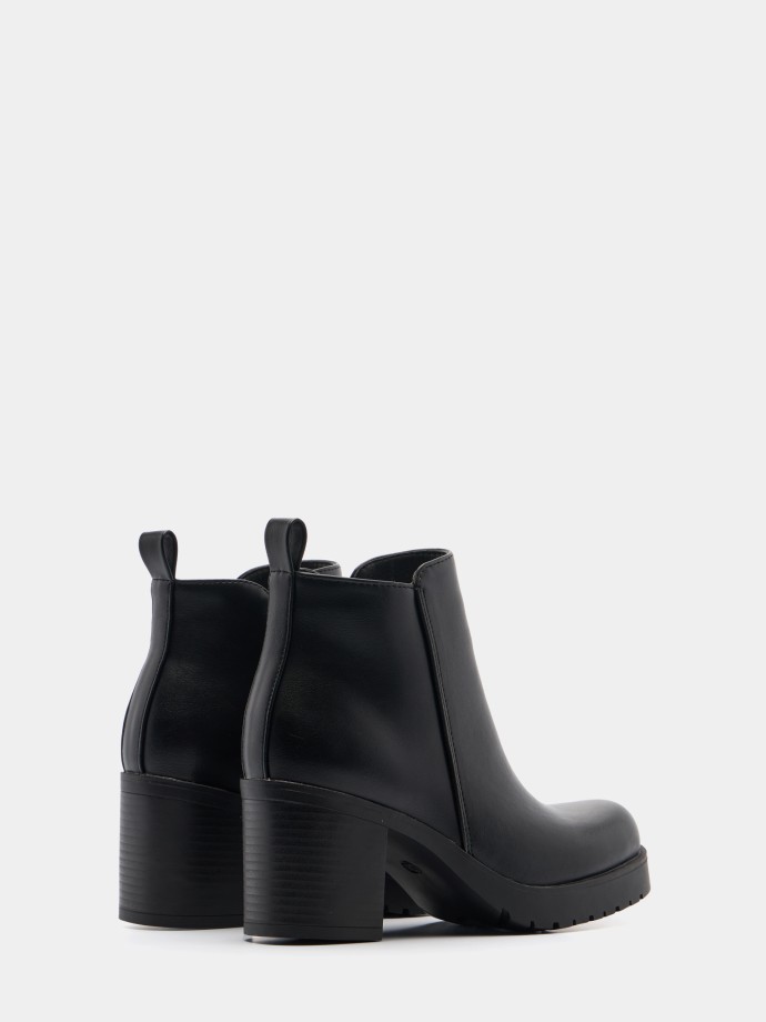 Bota de cano baixo Bota de cano baixo