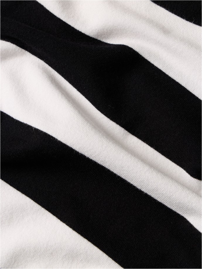 Camisola de malha �s riscas