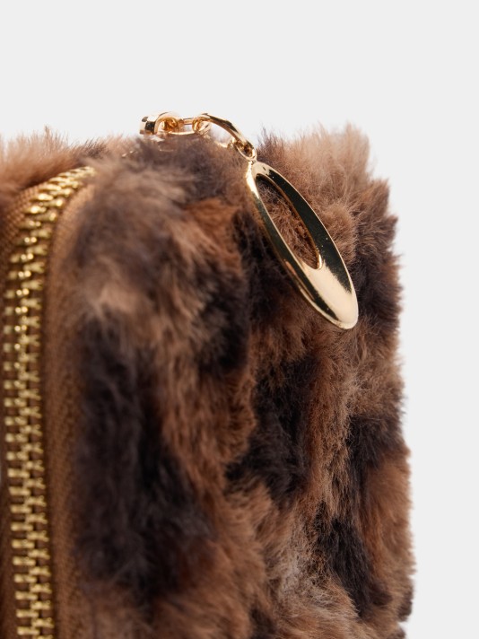 Carteira em pelo de padrão animal Carteira em pelo de padrão animal