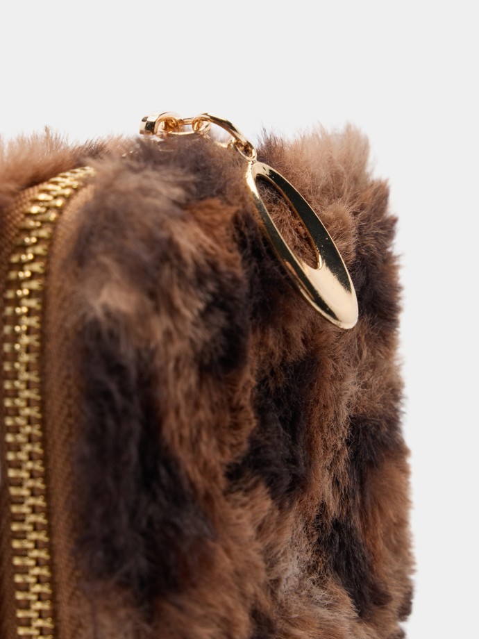 Carteira em pelo de padr�o animal