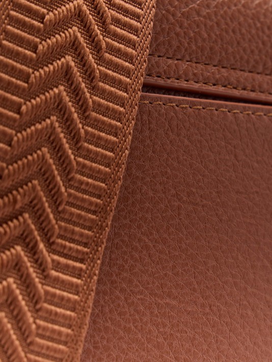 Mala a tiracolo Mala a tiracolo