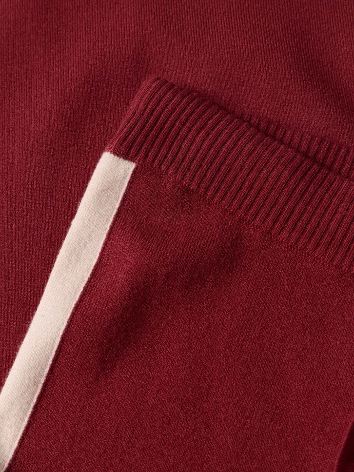 Cal�as de malha com risca lateral