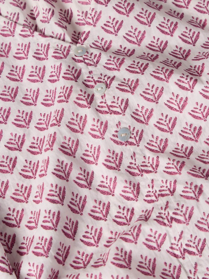 Blusa estampada com decote em V