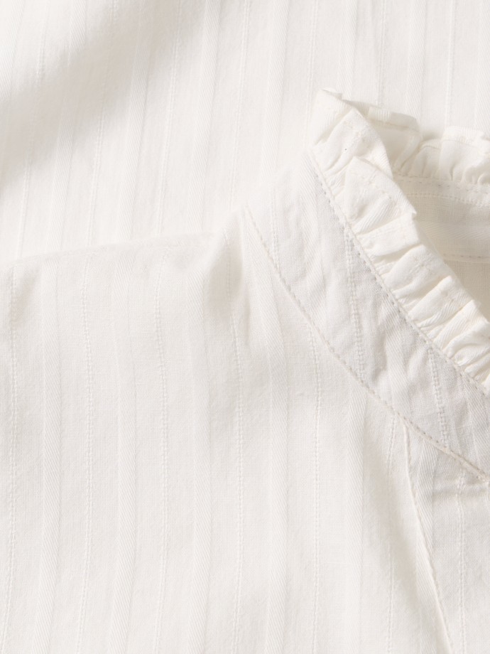 Blusa com decote franzido