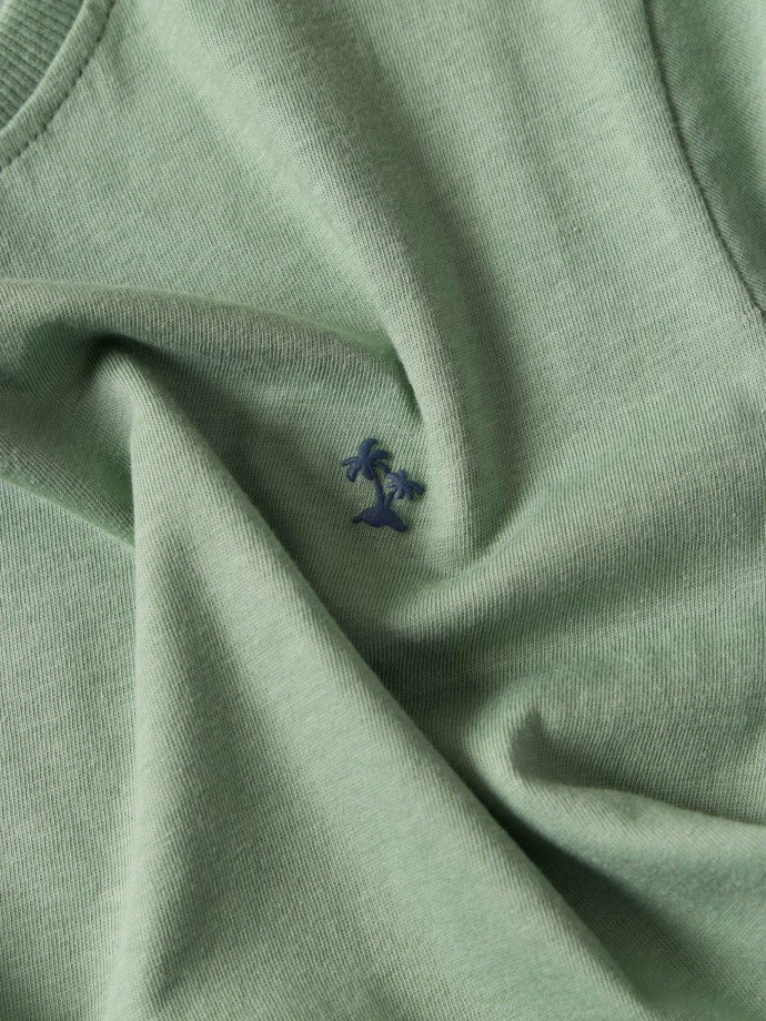 T-shirt com pormenor estampado