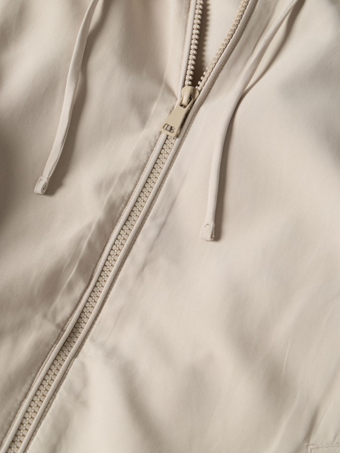 Parka com carapu�o curta