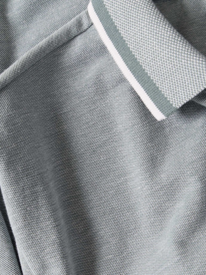 Polo em malha piquet