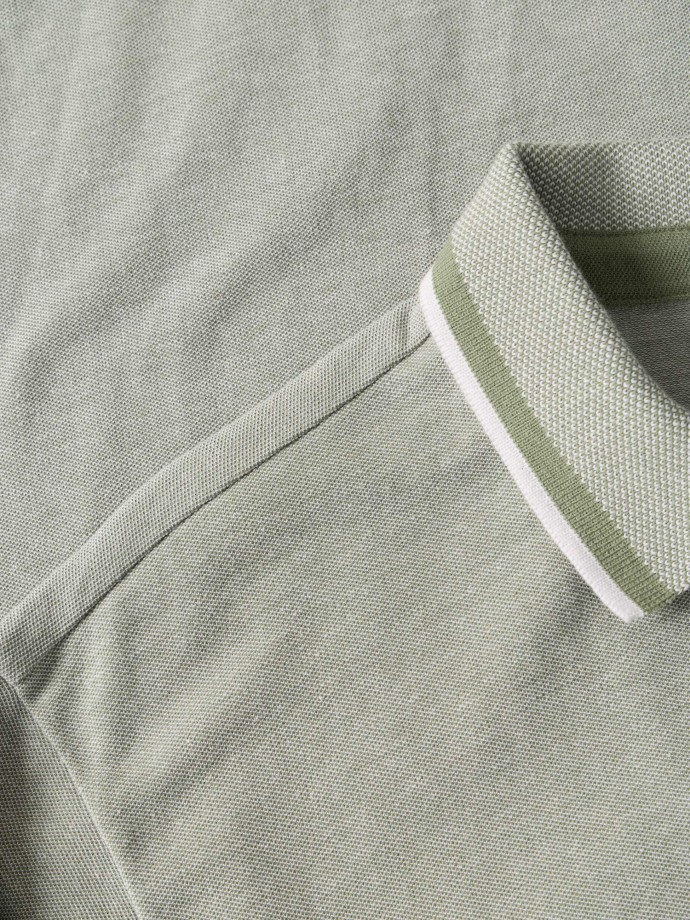 Polo em malha piquet