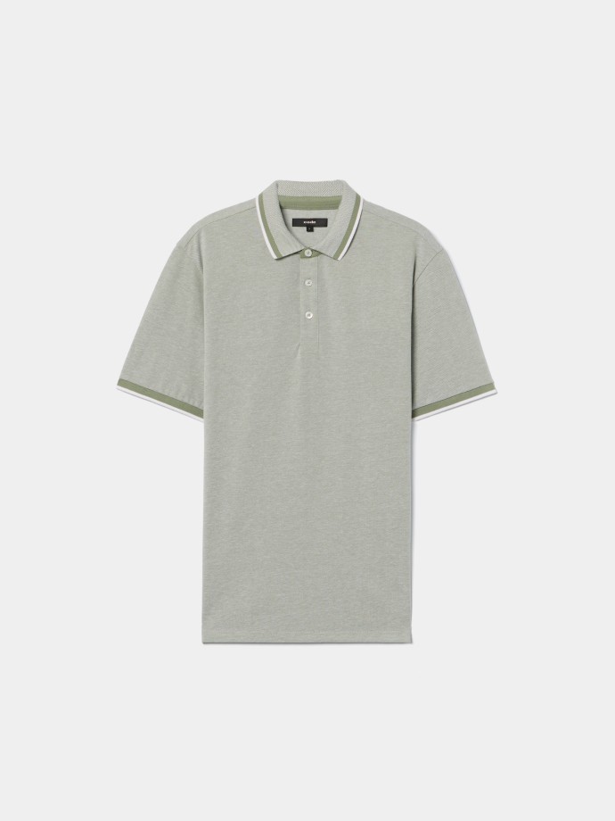 Polo em malha piquet