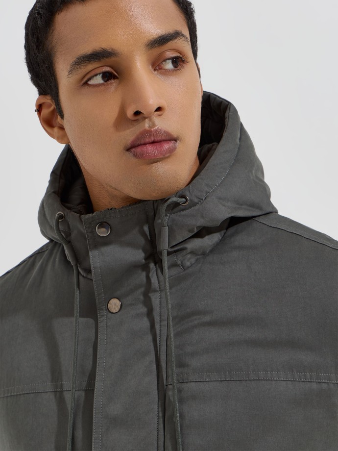 Parka com bolsos frontais