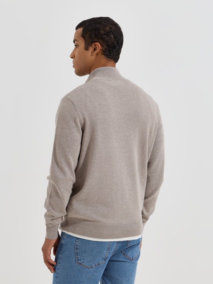 Camisola com gola de fecho