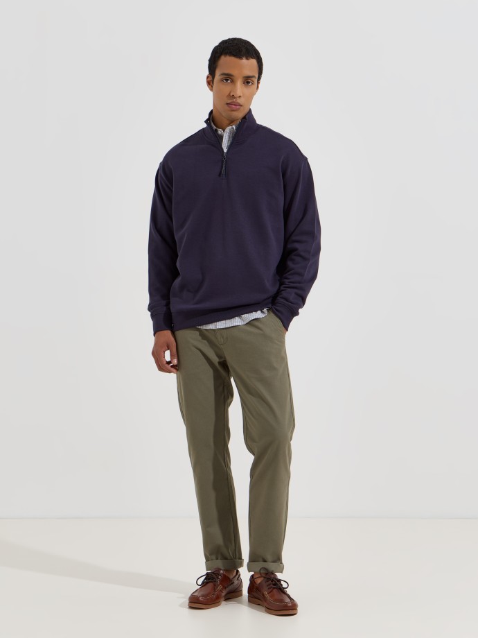 Camisola com gola de fecho