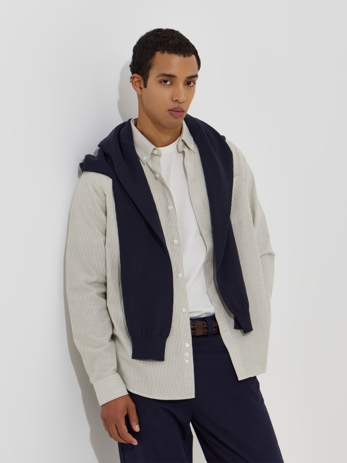 Camisa clássica às riscas Camisa clássica às riscas