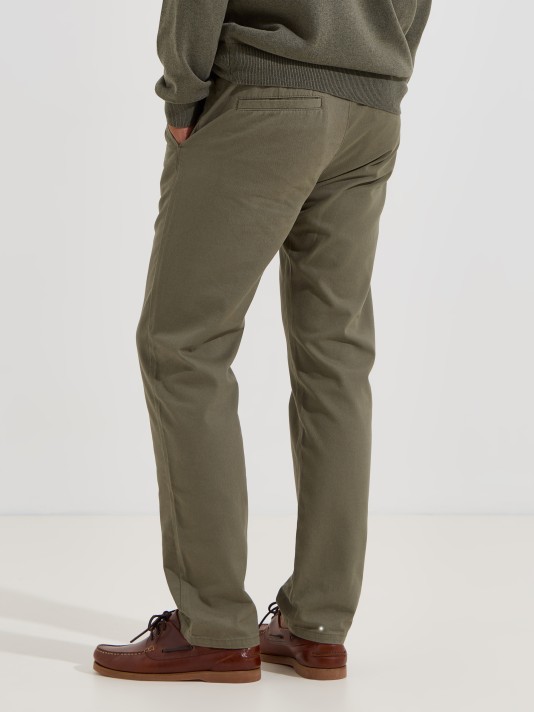 Calças chino regular fit Calças chino regular fit