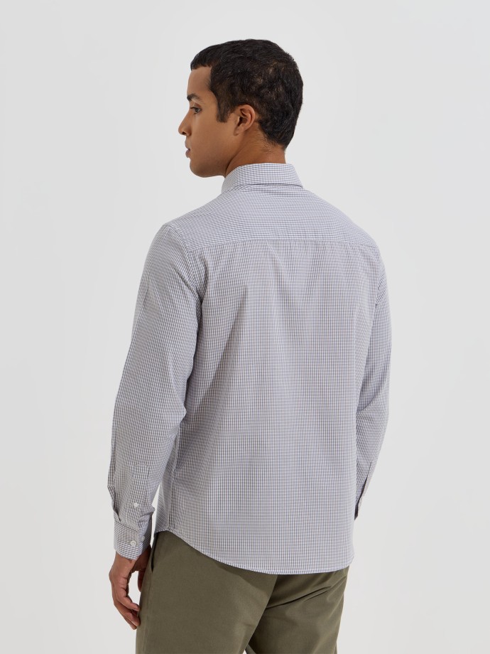 Camisa aos quadrados com bolso