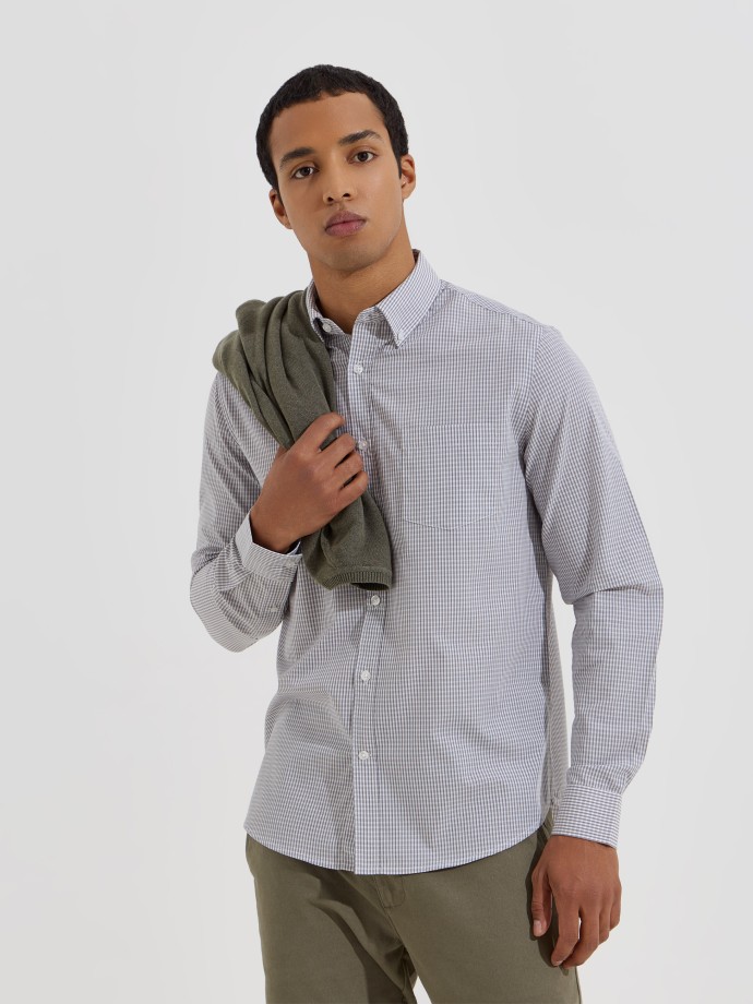 Camisa aos quadrados com bolso