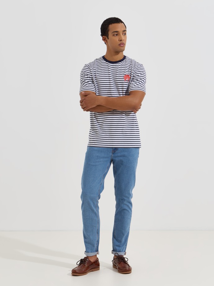T-shirt �s riscas