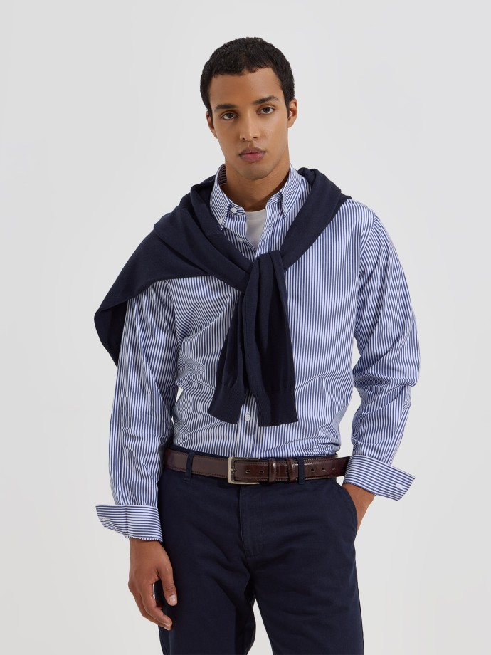 Camisa cl�ssica �s riscas