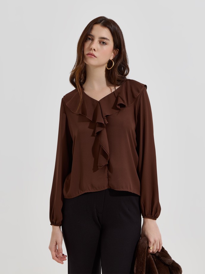 Blusa com folho Blusa com folho