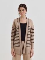 Casaco de malha �s riscas