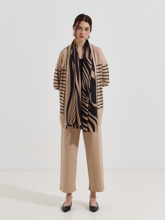 Casaco de malha às riscas Casaco de malha às riscas